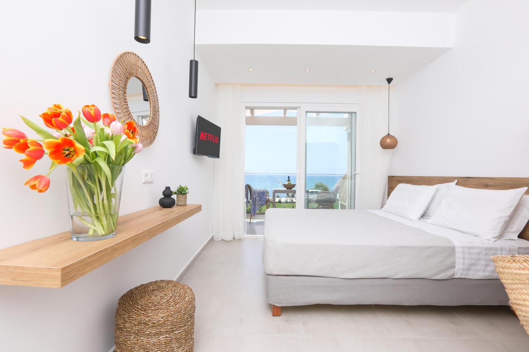 Magdachris Luxury Rooms Agios Georgios Pagon Exteriör bild