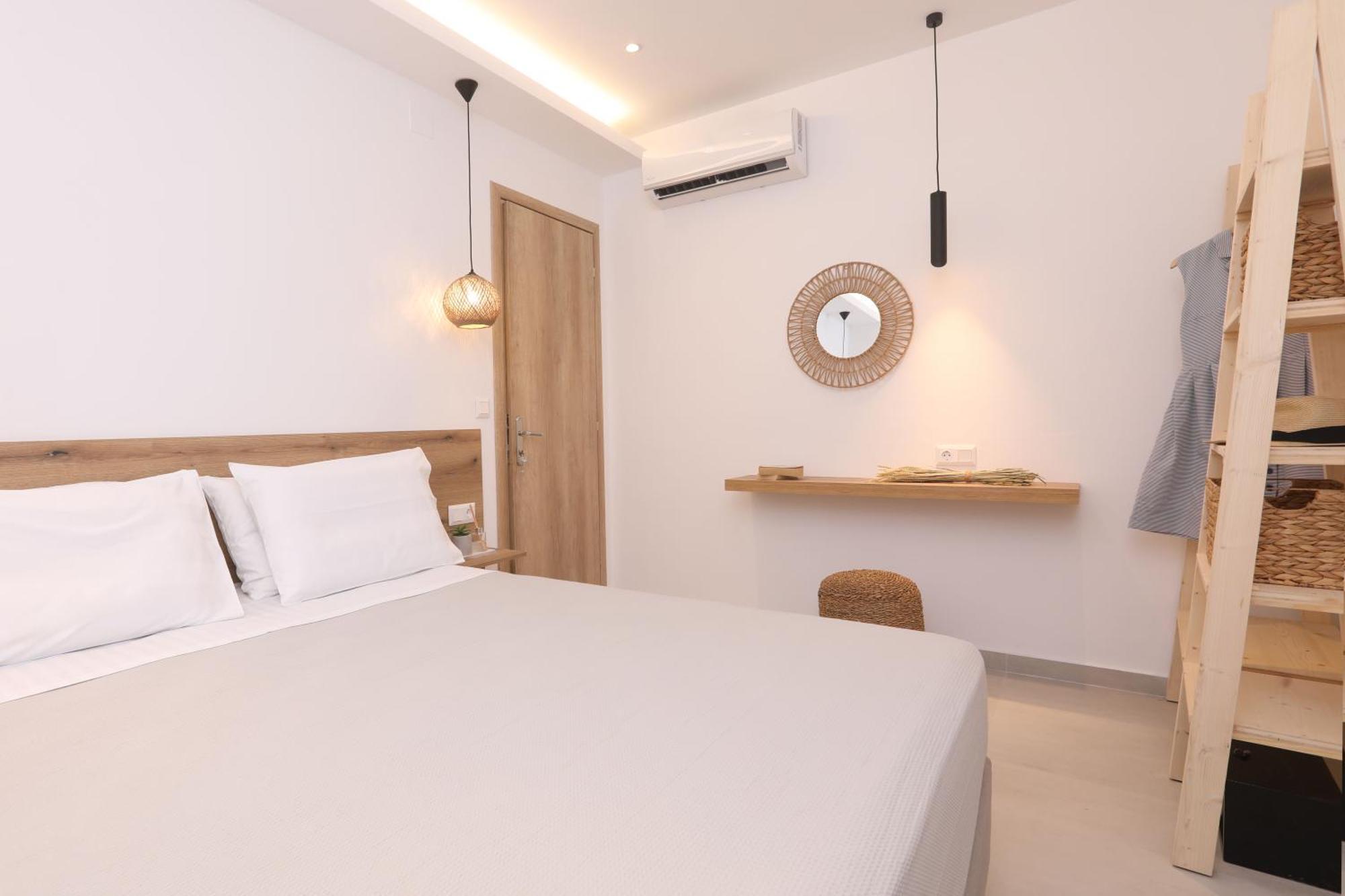 Magdachris Luxury Rooms Agios Georgios Pagon Exteriör bild