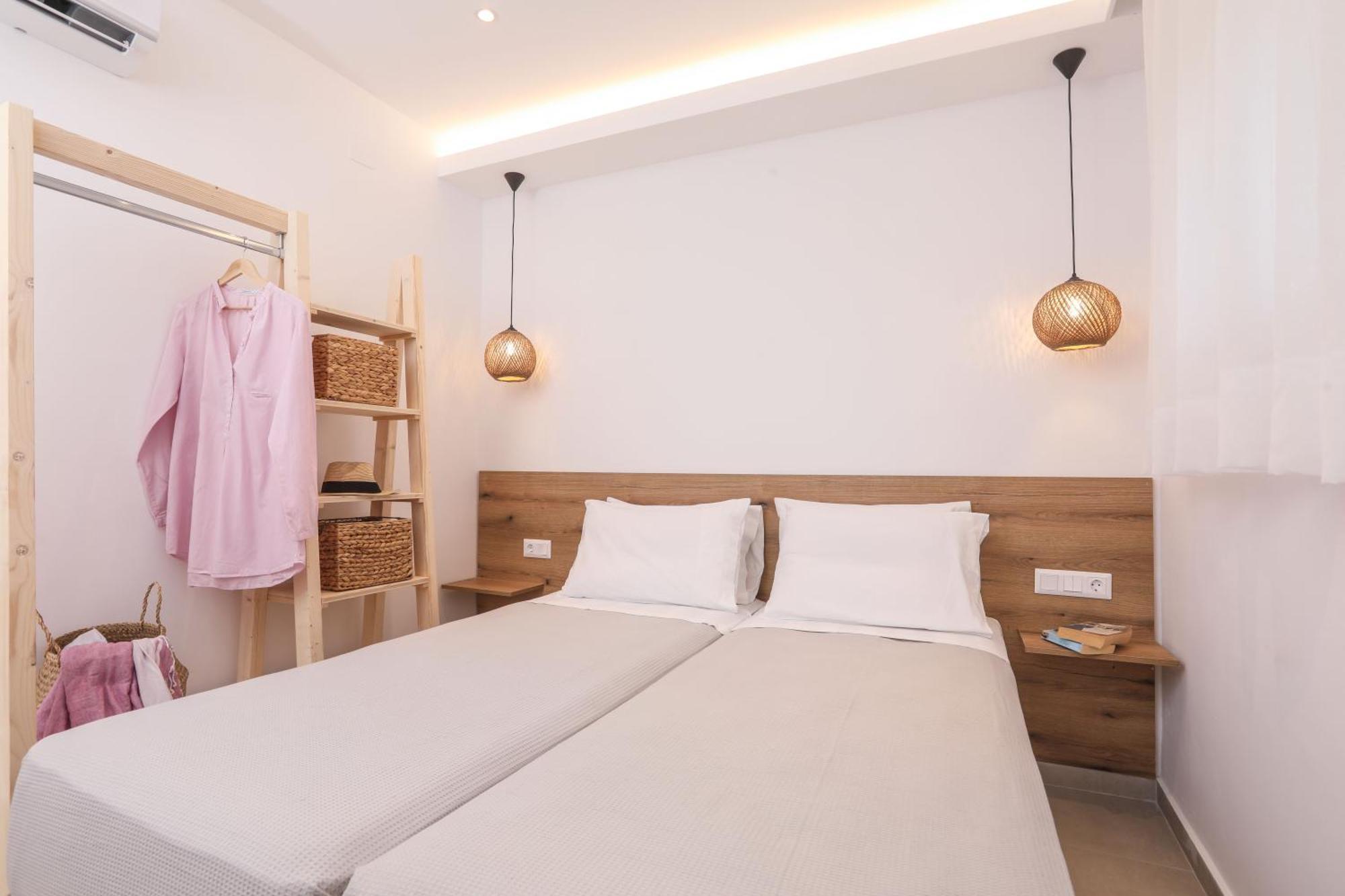 Magdachris Luxury Rooms Agios Georgios Pagon Exteriör bild