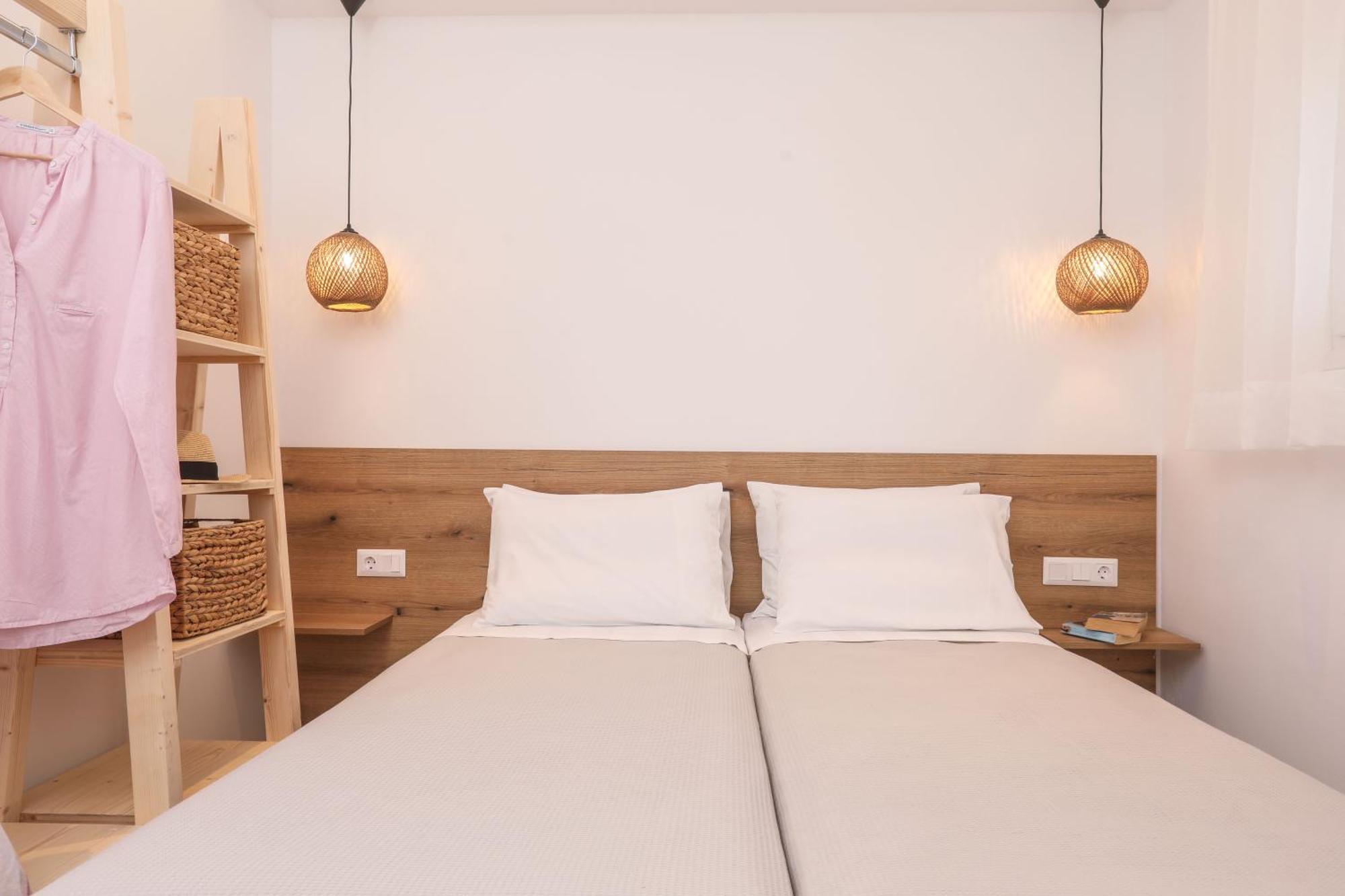 Magdachris Luxury Rooms Agios Georgios Pagon Exteriör bild